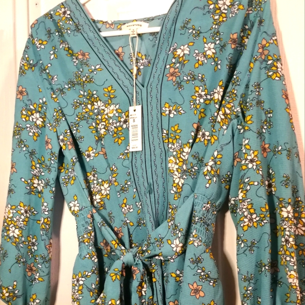 Floral tie up blouse
